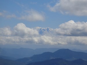 Obligatory pic of Rainier finally making an appearance