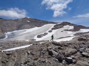 Running past the Hinman Glacier